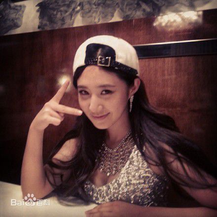 权俞利(，Kwon Yu Ri，クォンユリ)IG微博照片壁纸壁纸