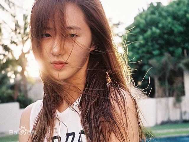 权俞利(，Kwon Yu Ri，クォンユリ)IG微博照片壁纸壁纸