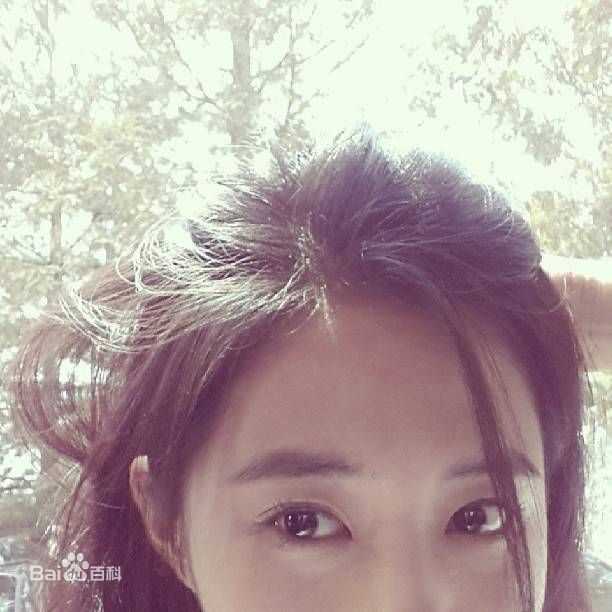 权俞利(，Kwon Yu Ri，クォンユリ)IG微博照片壁纸壁纸