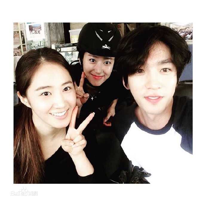 权俞利(，Kwon Yu Ri，クォンユリ)IG微博照片壁纸壁纸