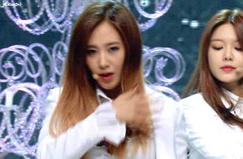 权俞利(，Kwon Yu Ri，クォンユリ)舞台上的俞利图册