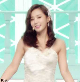 权俞利(，Kwon Yu Ri，クォンユリ)舞台上的俞利图册