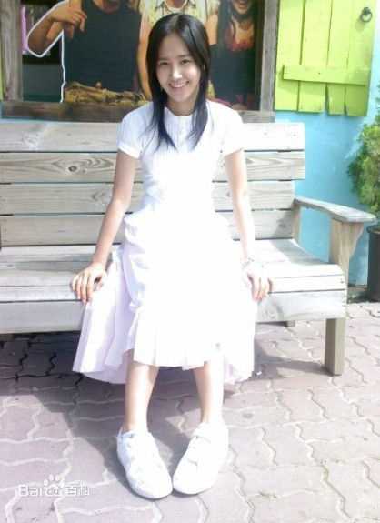 权俞利(，Kwon Yu Ri，クォンユリ)俞利出道早期性感图片图集