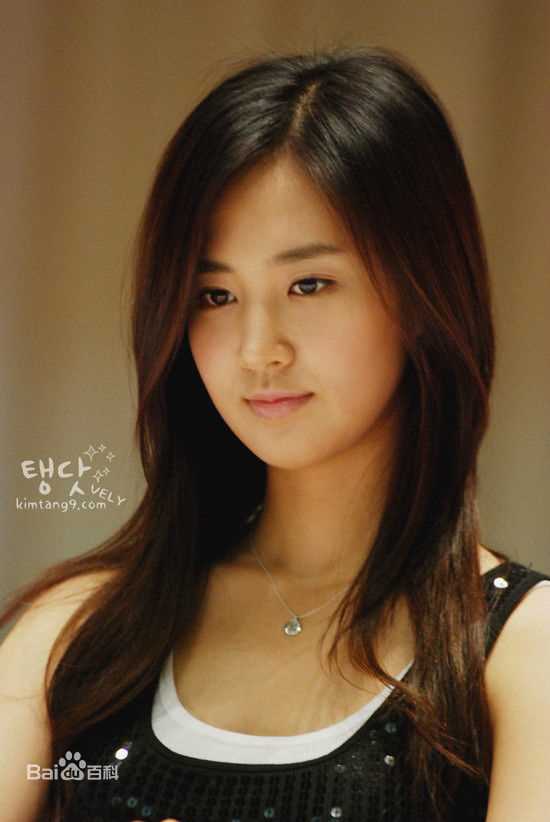 权俞利(，Kwon Yu Ri，クォンユリ)俞利出道早期性感图片图集