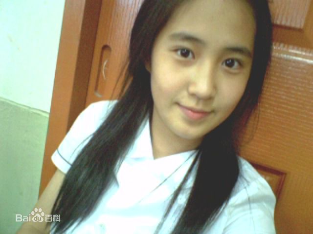 权俞利(，Kwon Yu Ri，クォンユリ)儿时图册