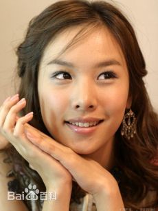 赵伦熙(，Cho Youn Hee)最优质赵允熙图集相册