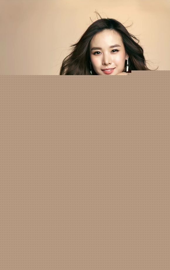 赵伦熙(，Cho Youn Hee)GoodDay烧酒日历前后照片