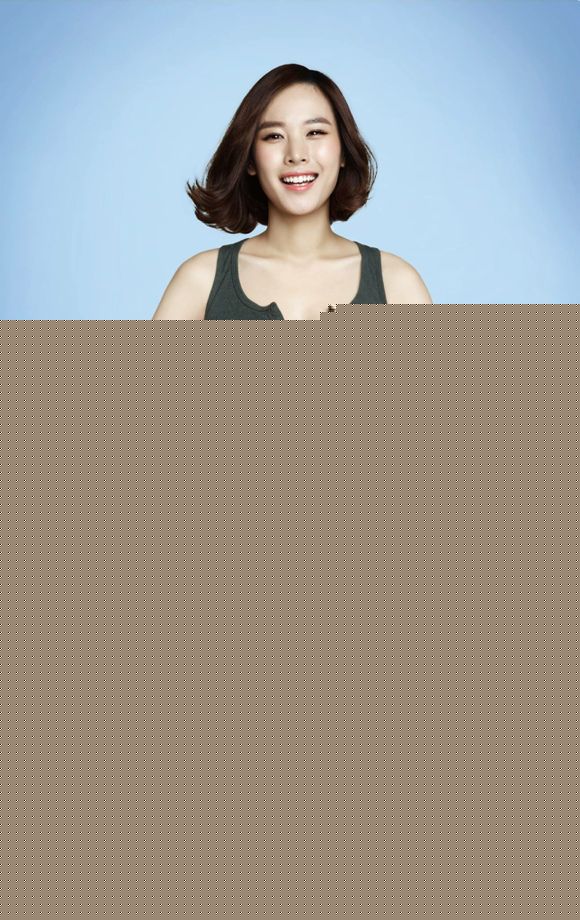 赵伦熙(，Cho Youn Hee)GoodDay烧酒日历前后照片