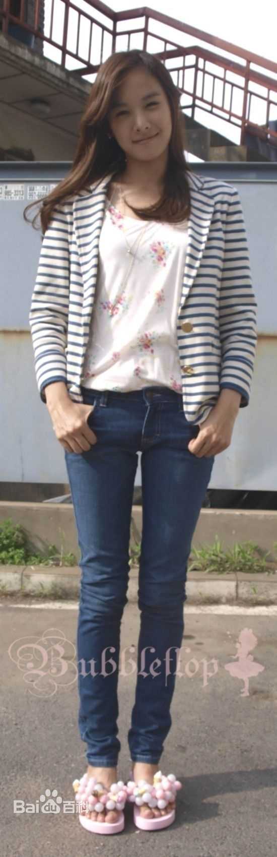 赵伦熙(，Cho Youn Hee)赵允熙个人生活图集壁纸壁纸