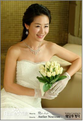 郑善敬(Jeong Seon-Kyoung/) 风采生活照