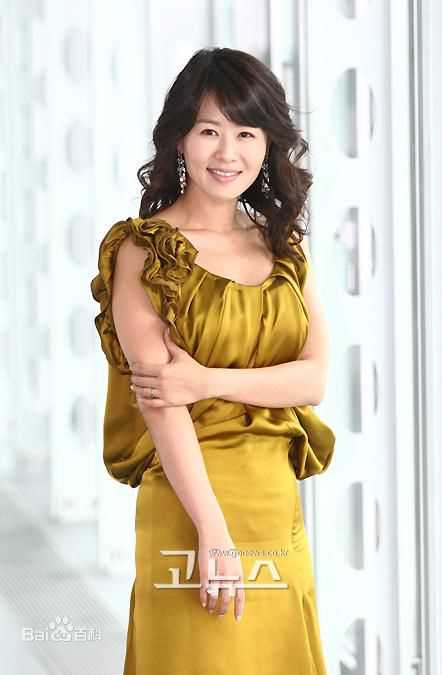 郑善敬(Jeong Seon-Kyoung/) 风采生活照