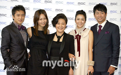 陈泰贤(Chen Tae Hyun /)影视图册生活照