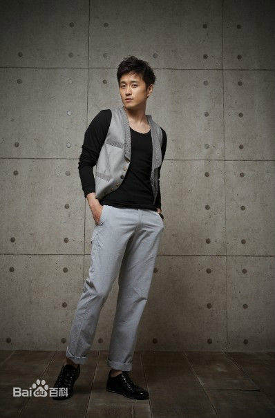 陈泰贤(Chen Tae Hyun /)个人照片性感图片壁纸