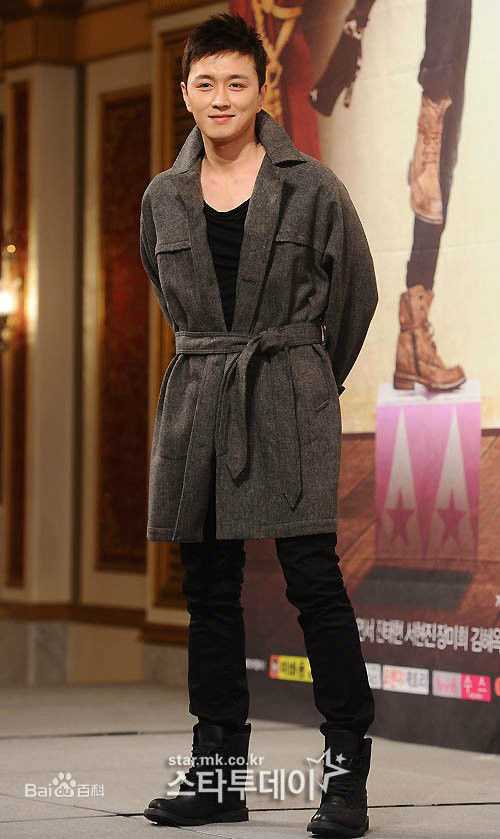 陈泰贤(Chen Tae Hyun /)个人照片性感图片壁纸