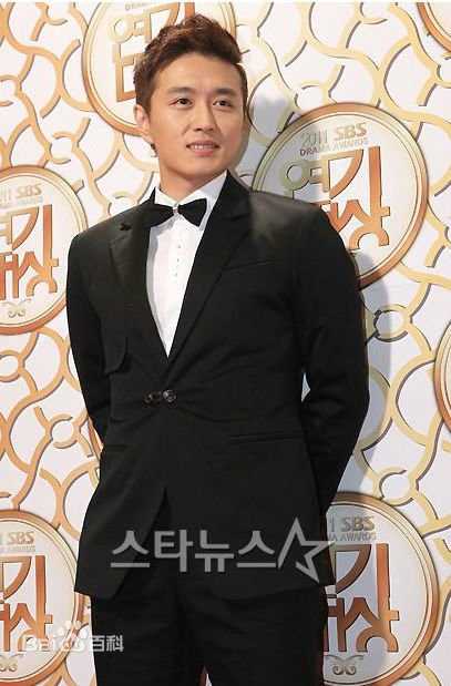 陈泰贤(Chen Tae Hyun /)个人照片性感图片壁纸