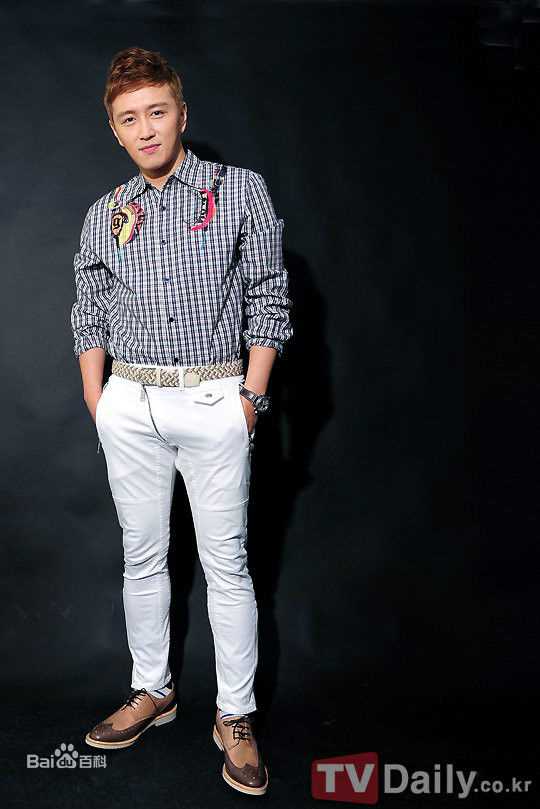 陈泰贤(Chen Tae Hyun /)个人照片性感图片壁纸