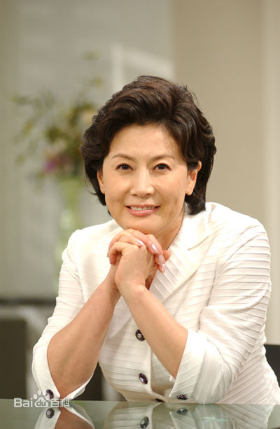 高清朴贞秀()性感图片