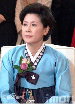 朴贞秀()2004汉江恋歌剧照