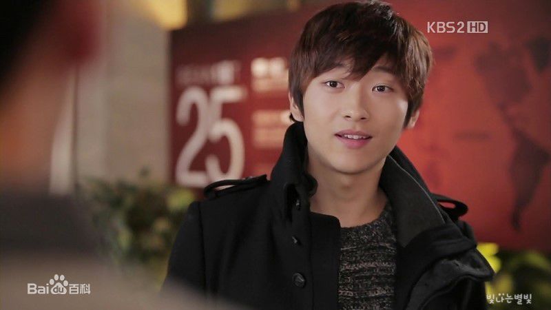 闵灿基(，Min Chan Ki)《闭嘴家族》精选剧照