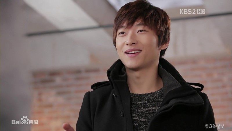 闵灿基(，Min Chan Ki)《闭嘴家族》精选剧照