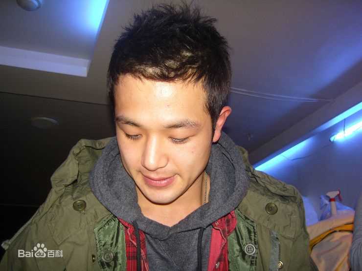 李英勋（又译李永勋）(，LeeYoungHoon)李英勋生活照&amp;最新剧照