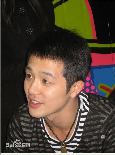 李英勋（又译李永勋）(，LeeYoungHoon)李英勋早期照片壁纸壁纸