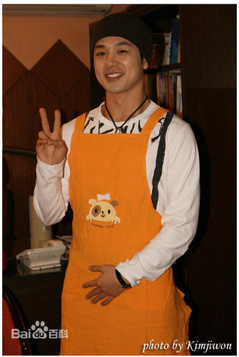 李英勋（又译李永勋）(，LeeYoungHoon)李英勋早期照片壁纸壁纸