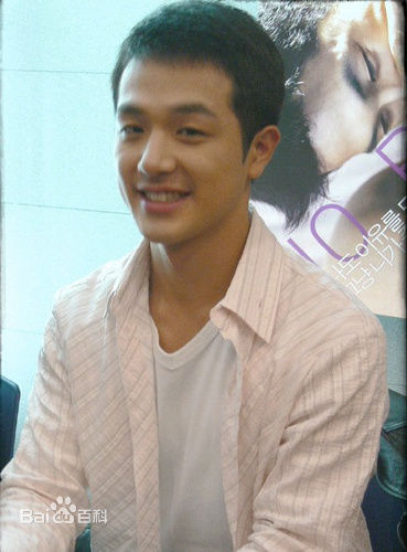 李英勋（又译李永勋）(，LeeYoungHoon)李英勋早期照片壁纸壁纸