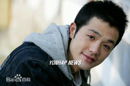 李英勋（又译李永勋）(，LeeYoungHoon)李英勋早期照片壁纸壁纸