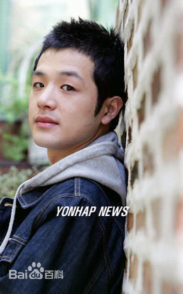 李英勋（又译李永勋）(，LeeYoungHoon)李英勋早期照片壁纸壁纸