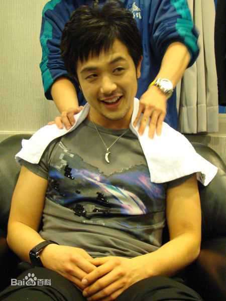 李英勋（又译李永勋）(，LeeYoungHoon)李英勋赴台活动照壁纸壁纸