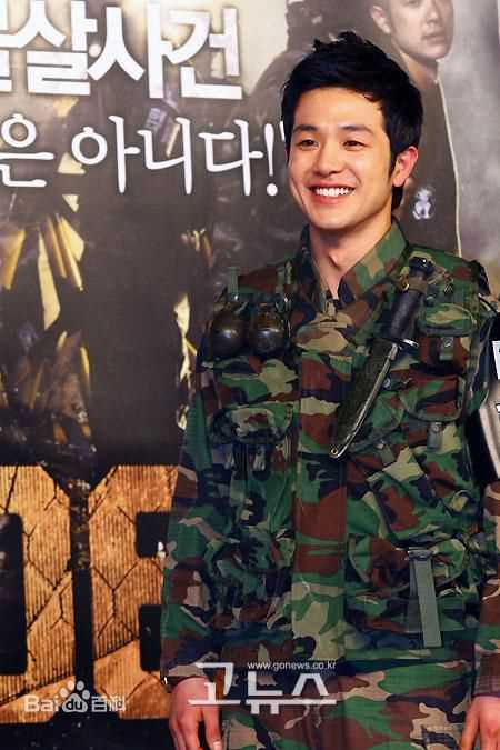 李英勋（又译李永勋）(，LeeYoungHoon)活动照片性感图片壁纸