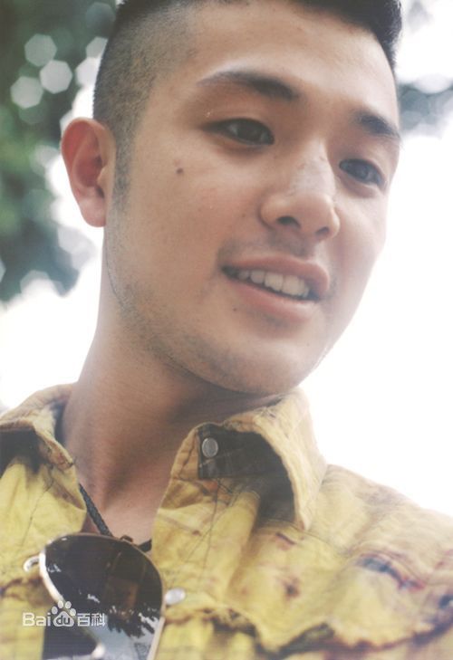 李英勋（又译李永勋）(，LeeYoungHoon)李英勋赴港活动照素颜照壁纸