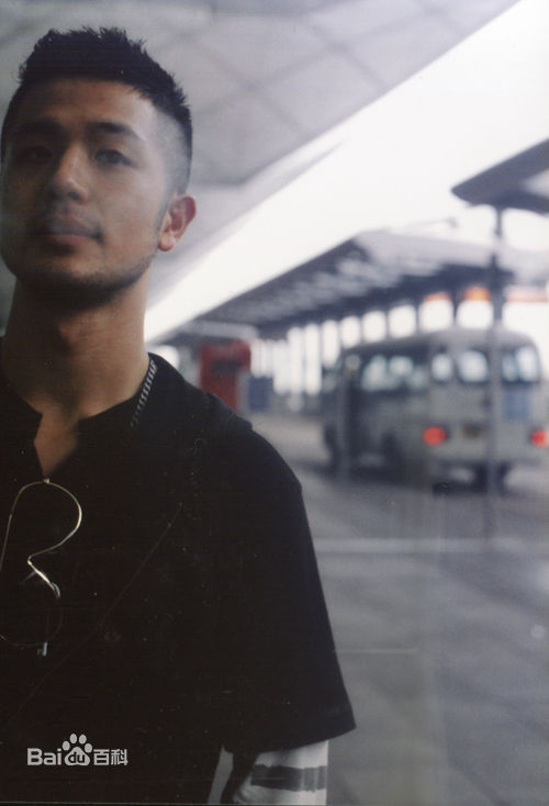 李英勋（又译李永勋）(，LeeYoungHoon)李英勋赴港活动照素颜照壁纸