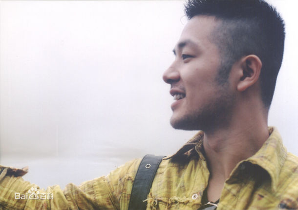 李英勋（又译李永勋）(，LeeYoungHoon)李英勋赴港活动照素颜照壁纸