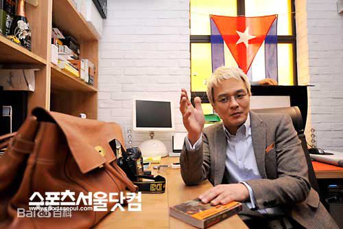 赵珉基( Cho Min Ki)赵敏基 赵氏游浪话帖性感图片壁纸