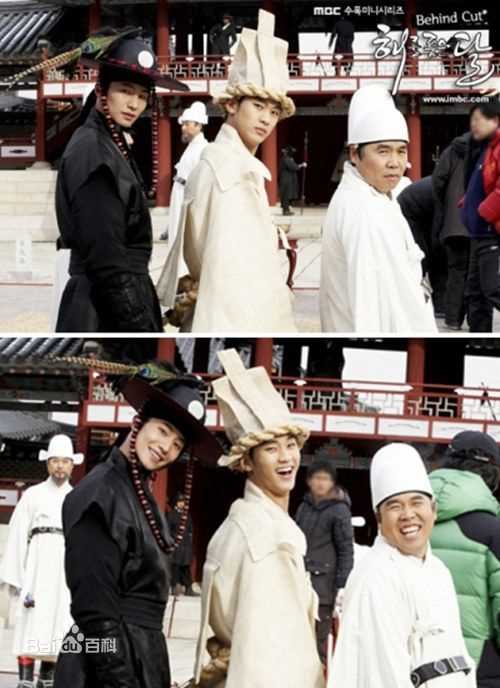 郑恩表()拥抱太阳的月亮(2012)生活照相册