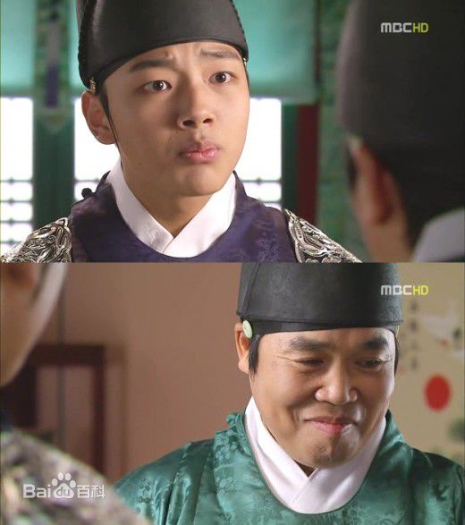 郑恩表()拥抱太阳的月亮(2012)生活照相册