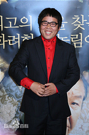 郑恩表()食客(2007)素颜照相册