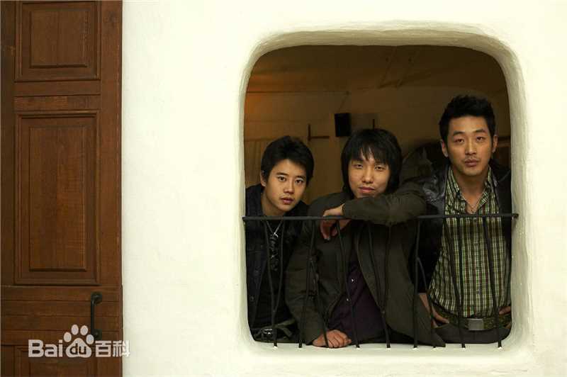 尹钟彬(Yoon Jong-bin)导演生活照相册