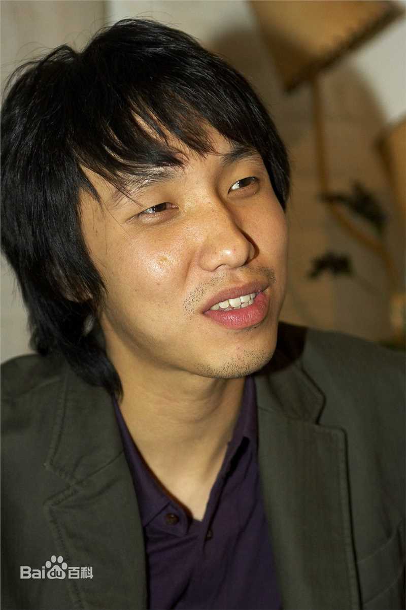 尹钟彬(Yoon Jong-bin)导演生活照相册