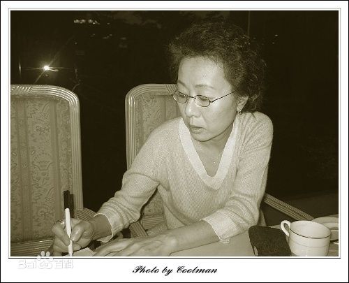 最新尹汝贞(Yeo-Jong Yun)性感图片