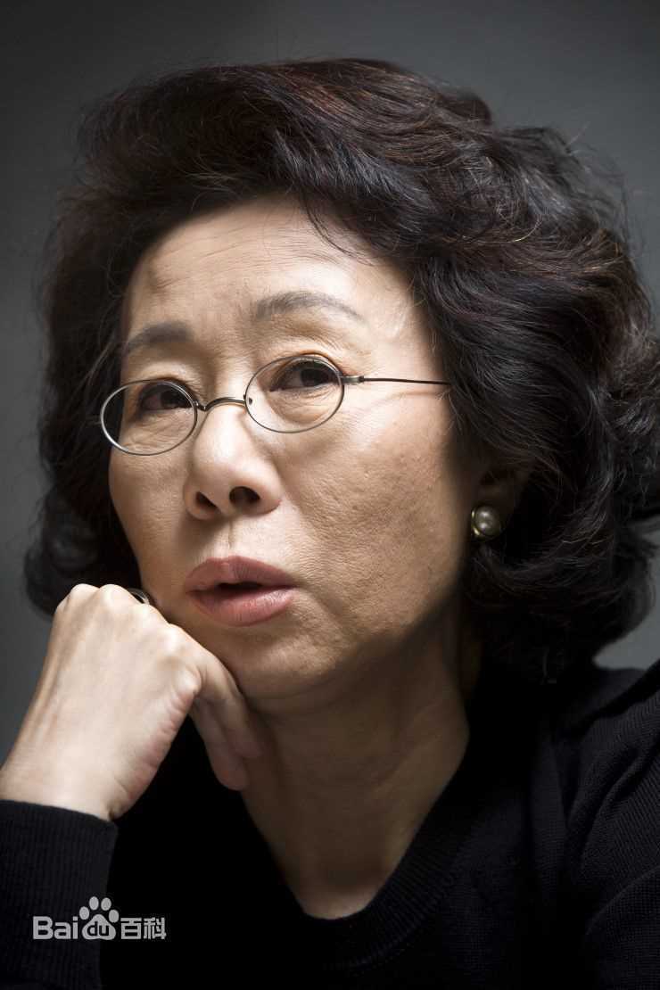 最新尹汝贞(Yeo-Jong Yun)性感图片