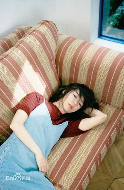 韩艺璃(Han Yeri)杂志拍摄