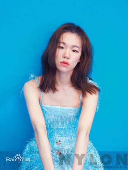 韩艺璃(Han Yeri)杂志拍摄