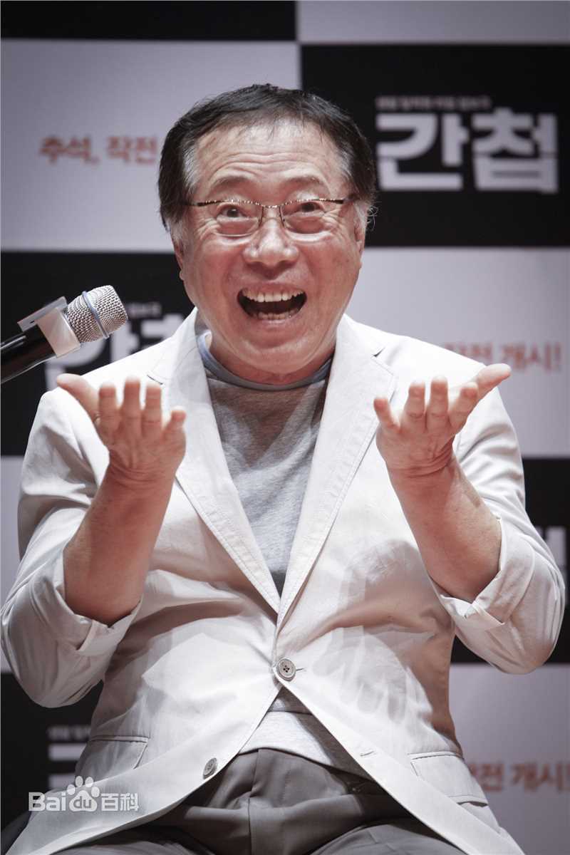 边熙峰(（))精彩图册