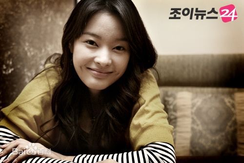 李恩承(Eun-sung Lee/)玉琳的成长日记壁纸壁纸