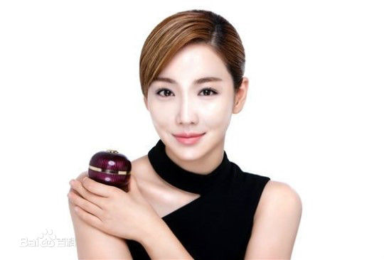 李宥利(/Lee Yuri)画报生活照相册