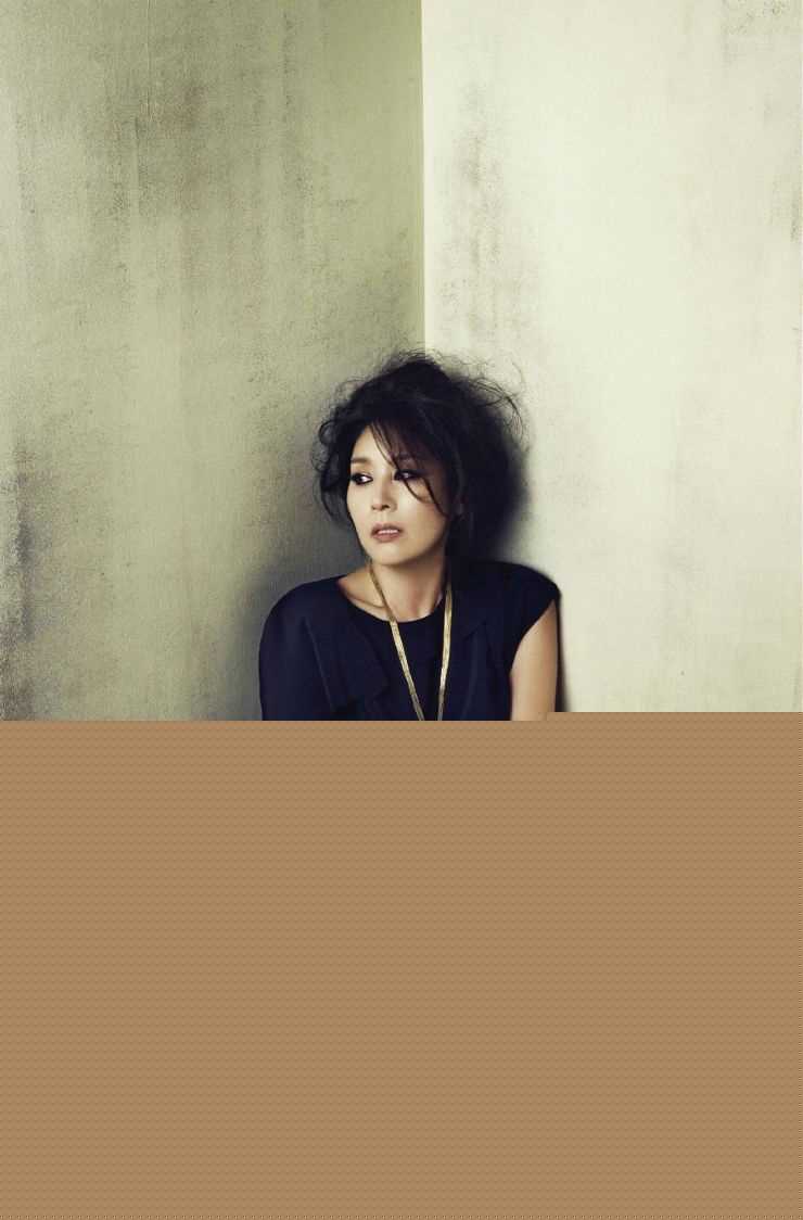 崔明吉()最新杂志采访壁纸