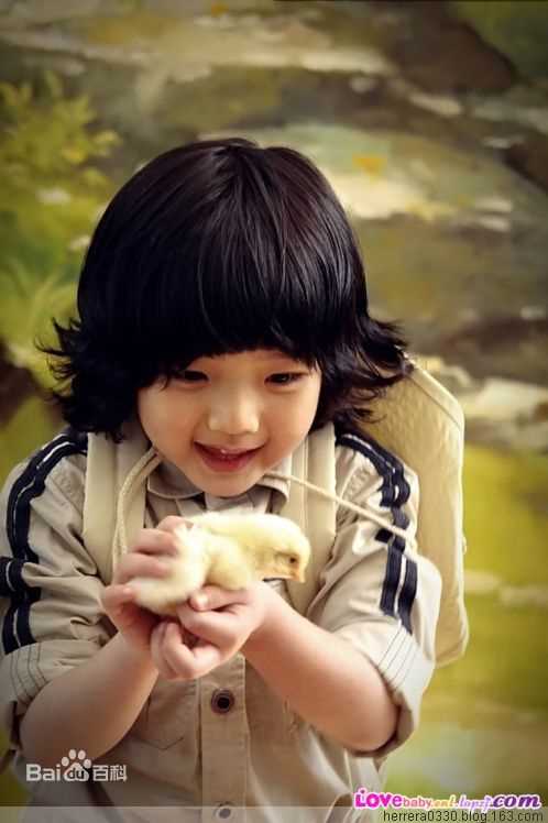 金香奇(，Kim Hyang Gi)儿时图片图集